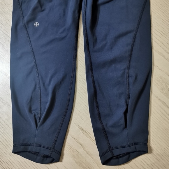 Lululemon Shake It Out Crop Leggings - Picture 4 of 16